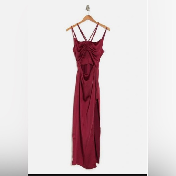 NWT BONHEUR D’AMOUR Cutout Shirred Side Slit Maxi Dress Sexy Red Large $189 - Picture 2 of 2